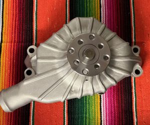 Wasserpumpe Kurz Chevy Small Block Aluminium mit Rippen